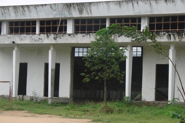 Quảng Ngãi: Giao hiệu trưởng làm chủ đầu tư hai dự án "treo"