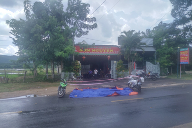 Thanh niên đâm chết người trong tiệc đám cưới