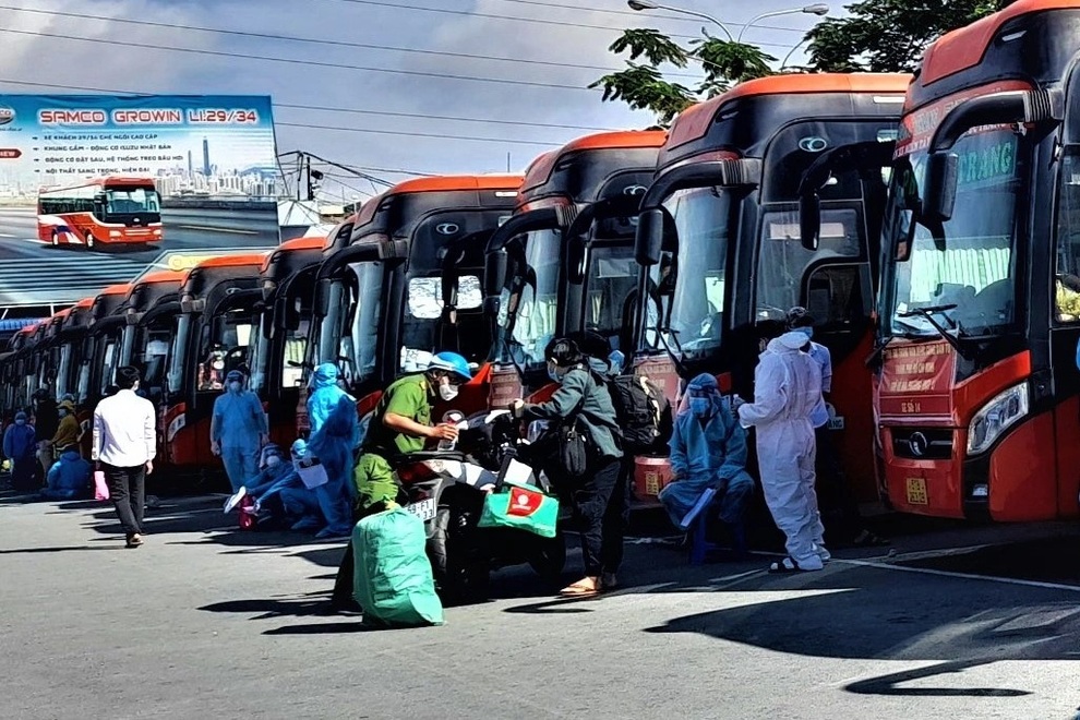 Sóc Trăng đón 600 công dân từ TPHCM về quê nhà theo nguyện vọng - 1 Sóc Trăng đón 600 công dân từ TPHCM về quê nhà theo nguyện vọng - 1