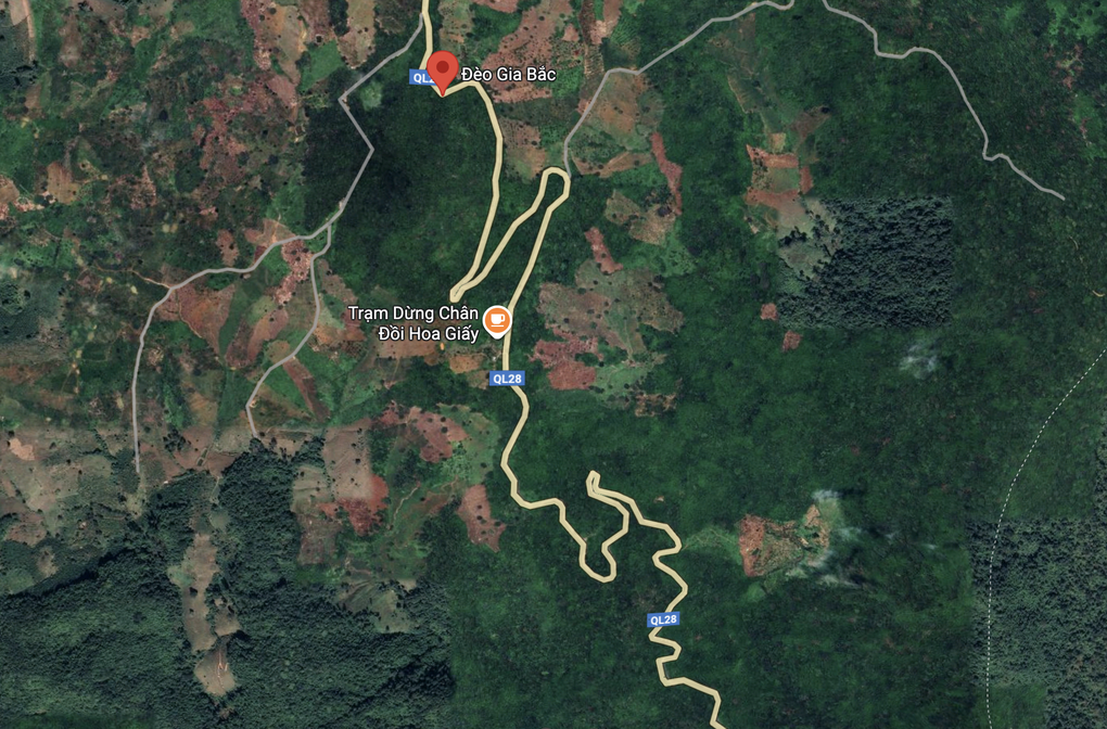 Đèo nối Đà Lạt - TPHCM thông tuyến sau nhiều giờ bị gián đoạn - 2 Đèo nối Đà Lạt - TPHCM thông tuyến sau nhiều giờ bị gián đoạn - 2