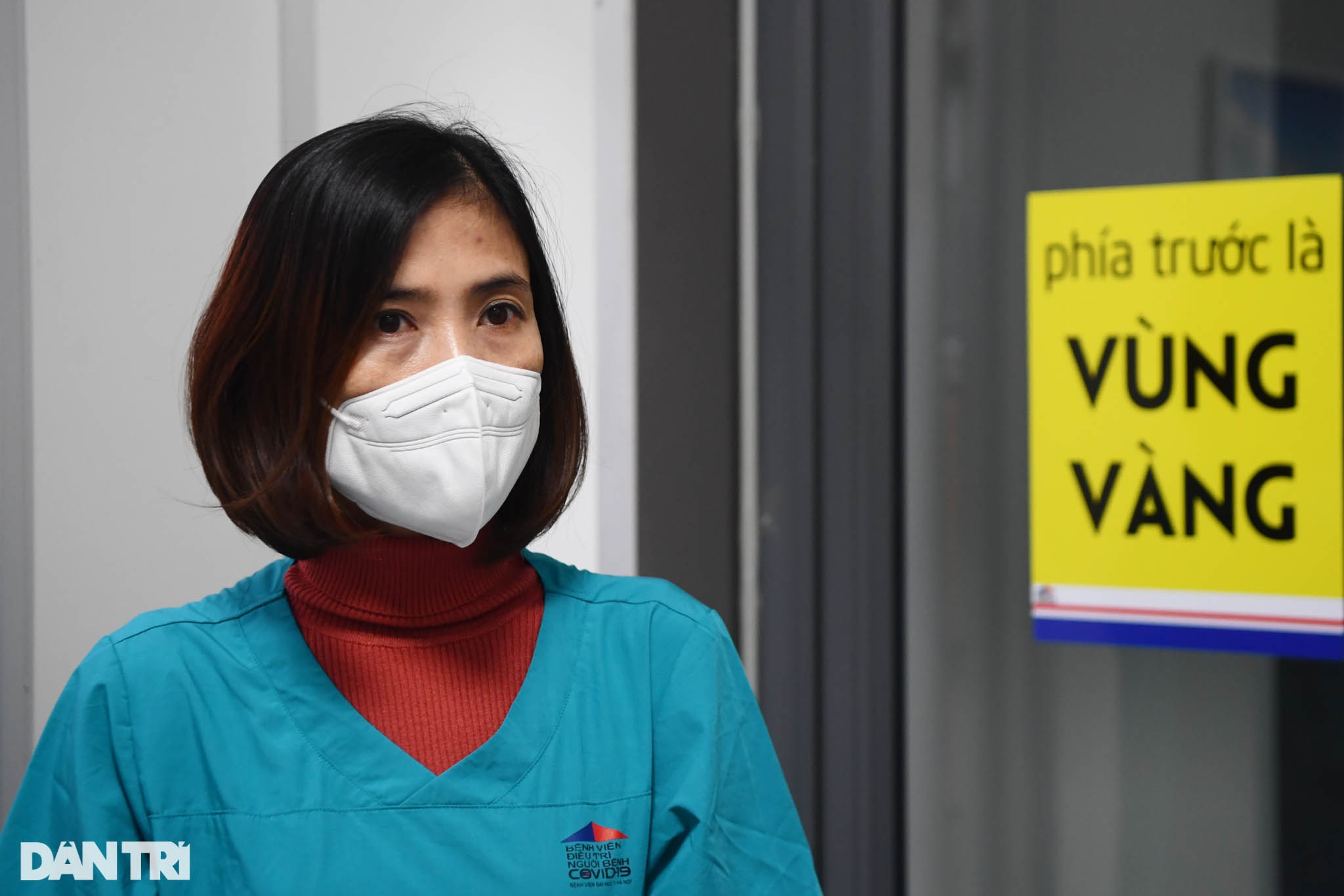 Chuông cảnh báo đỏ vang liên hồi trong khu điều trị F0 nguy kịch ở Hà Nội - 3 Chuông cảnh báo đỏ vang liên hồi trong khu điều trị F0 nguy kịch ở Hà Nội - 3