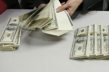 Giá USD ngân hàng giảm mạnh