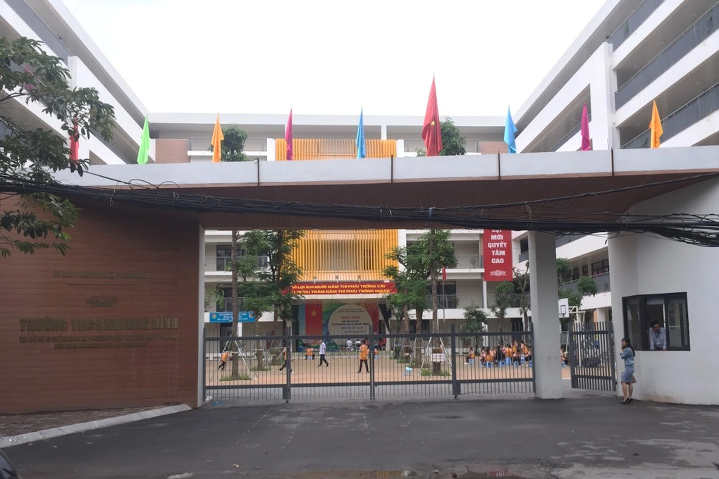 Hà Nội: Trường cấp 2 có 6 học sinh tử vong trong vụ cháy chung cư mini - 1