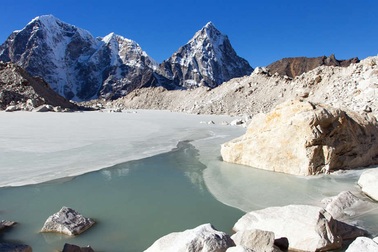 Hơn 5.000 hồ băng của dãy Himalaya đứng trước nguy cơ tan chảy