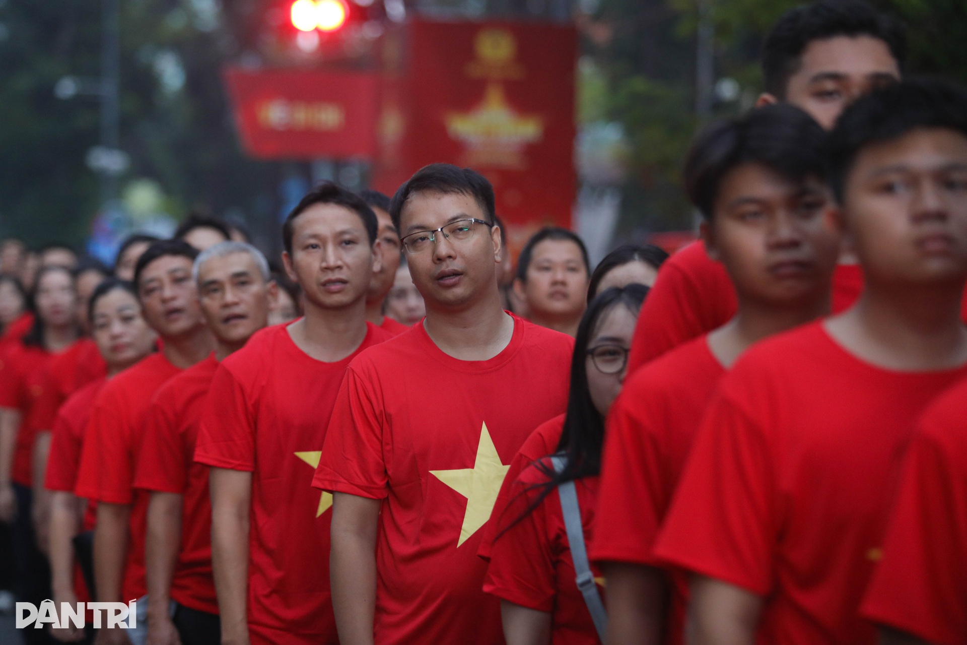 6.000 người đi bộ hưởng ứng chương trình Cùng Việt Nam tiến bước - 5 6.000 người đi bộ hưởng ứng chương trình Cùng Việt Nam tiến bước - 5