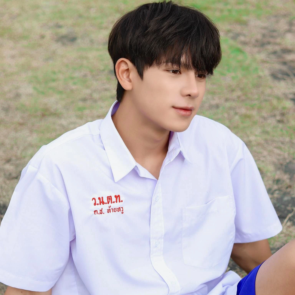 Nam diễn viên VTV điển trai, từng bị nhầm là hot boy Thái Lan - 2 Nam diễn viên VTV điển trai, từng bị nhầm là hot boy Thái Lan - 2