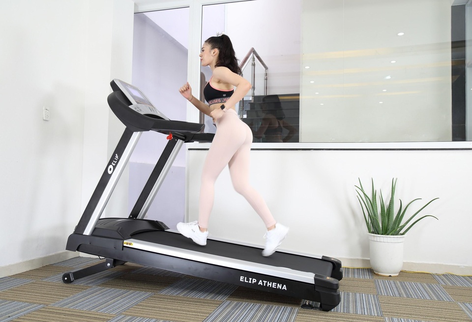 Elipsport cung cấp 1 triệu máy chạy bộ trả góp 0%, giao hàng miễn phí - 4 Elipsport cung cấp 1 triệu máy chạy bộ trả góp 0%, giao hàng miễn phí - 4