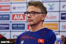 HLV Troussier: "U22 Indonesia mạnh và có đấu pháp chiến thuật tốt"