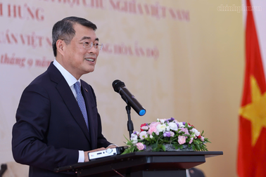 Thủ tướng Lê Minh Hưng gặp gỡ cán bộ, nhân viên các cơ quan đại diện Việt Nam tại Ấn Độ