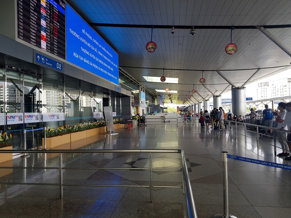 Việt kiều về nước tránh dịch - Copy.jpg