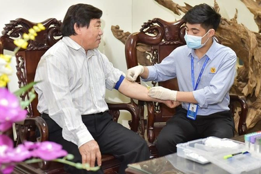 MEDLATEC mang dịch vụ xét nghiệm theo chuẩn quốc tế phục vụ người dân tiện lợi tại nhà