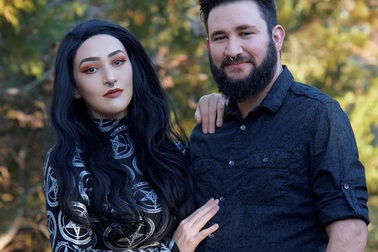 Bà mẹ giảm hơn 64 kg, trở thành người mẫu sau 6 lần sảy thai vì quá béo