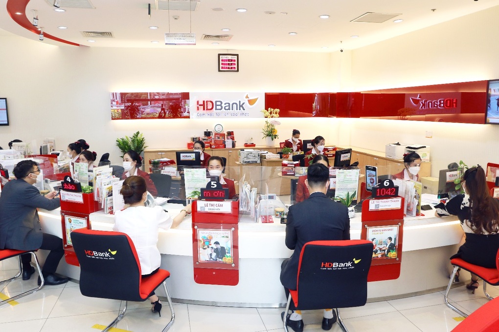 HDBank báo lãi năm 2022 vượt 10.200 tỷ đồng, thu nhập dịch vụ tăng trên 50% - 1 HDBank báo lãi năm 2022 vượt 10.200 tỷ đồng, thu nhập dịch vụ tăng trên 50% - 1