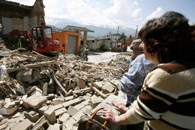 Hơn 90 người chết vì động đất, Italia ban bố tình trạng khẩn cấp