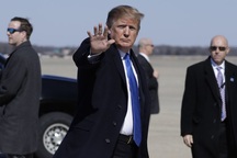 Nhà Trắng thông báo lịch trình hạ cánh chuyên cơ chở Tổng thống Trump xuống Hà Nội