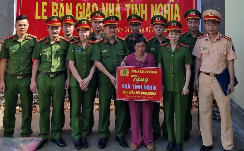 Quyên góp xây nhà giúp người có hoàn cảnh khó khăn - 1 Quyên góp xây nhà giúp người có hoàn cảnh khó khăn - 1