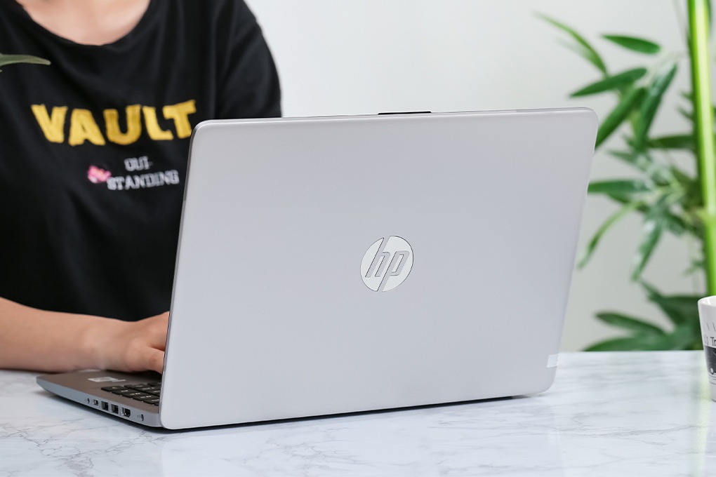 Học sinh, sinh viên mua laptop được giảm đến 6 triệu đồng tại Thế Giới Di Động - 2 Học sinh, sinh viên mua laptop được giảm đến 6 triệu đồng tại Thế Giới Di Động - 2