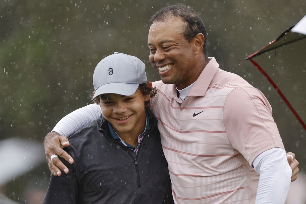 Tiger Woods và con trai đứng thứ 5 tại giải golf PNC Championship