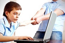 Nhiều bố mẹ sẽ mất con vì để trẻ tự do đắm chìm trong Internet
