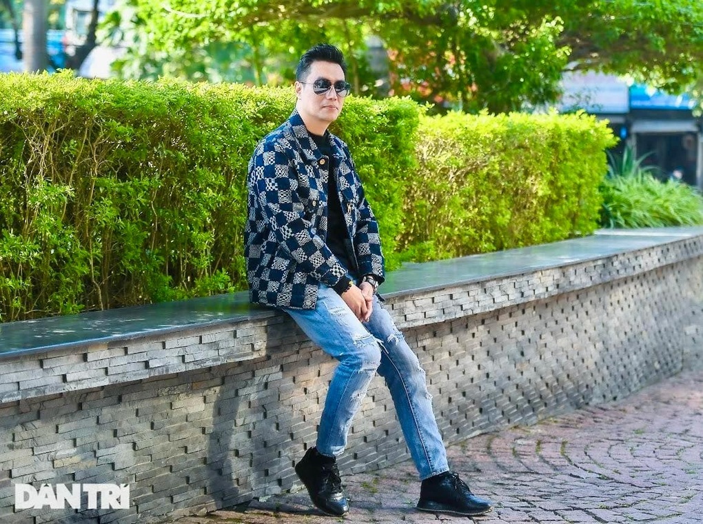 NSƯT Việt Anh tuổi 43: Mẹ không giục lấy vợ, muốn có người nắm tay đi dạo - 3 NSƯT Việt Anh tuổi 43: Mẹ không giục lấy vợ, muốn có người nắm tay đi dạo - 3