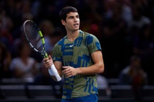 Djokovic, Alcaraz ghi danh vào tứ kết Paris Masters