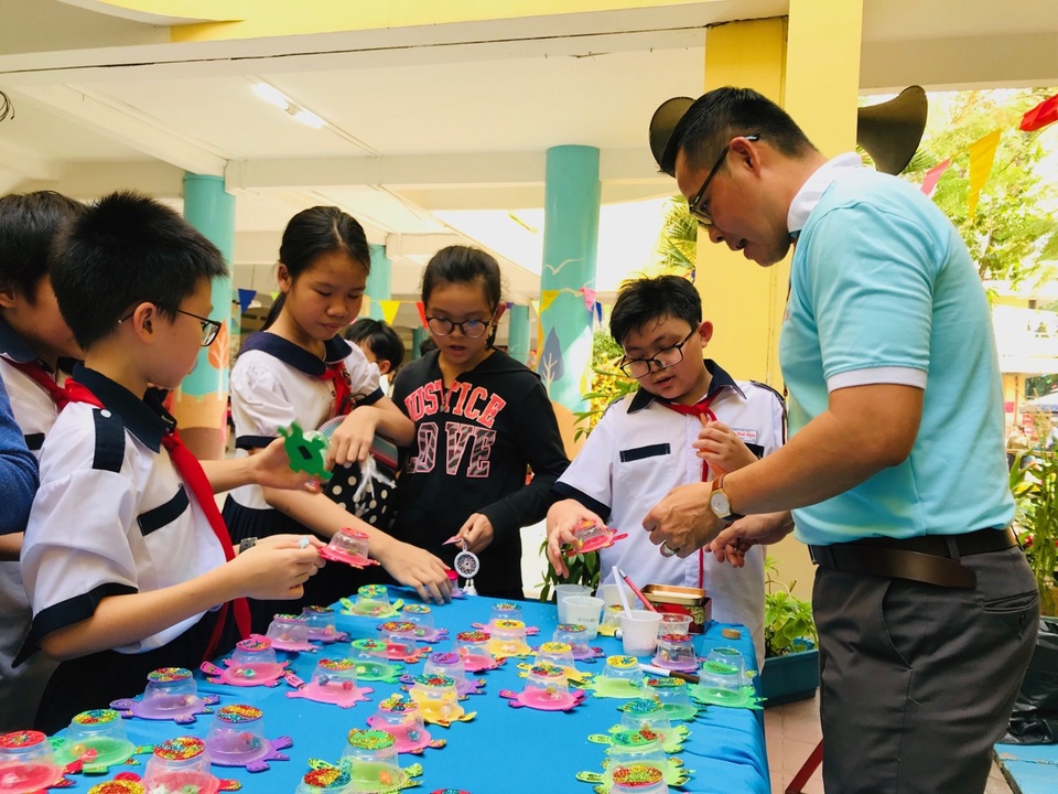 TPHCM: 1,7 triệu học sinh đi học trở lại vào ngày 3/2 theo đúng kế hoạch - 1 TPHCM: 1,7 triệu học sinh đi học trở lại vào ngày 3/2 theo đúng kế hoạch - 1