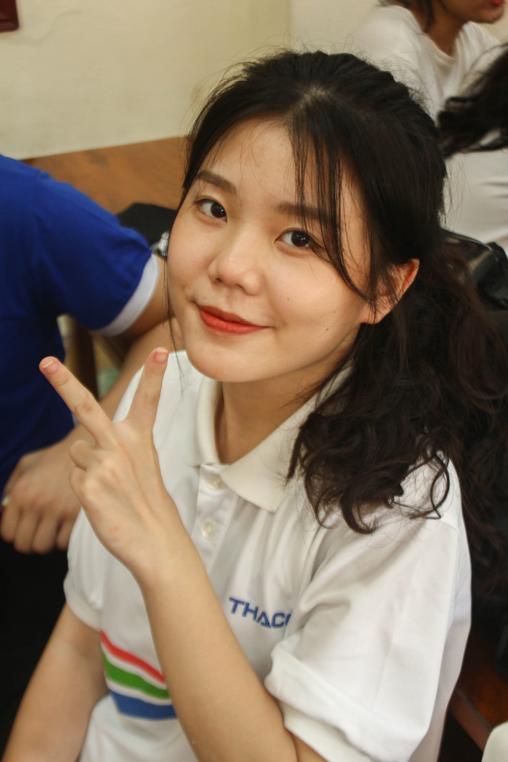 Hotgirl Olympia làm MC tiếp lửa cho đàn em - 3 Hotgirl Olympia làm MC tiếp lửa cho đàn em - 3