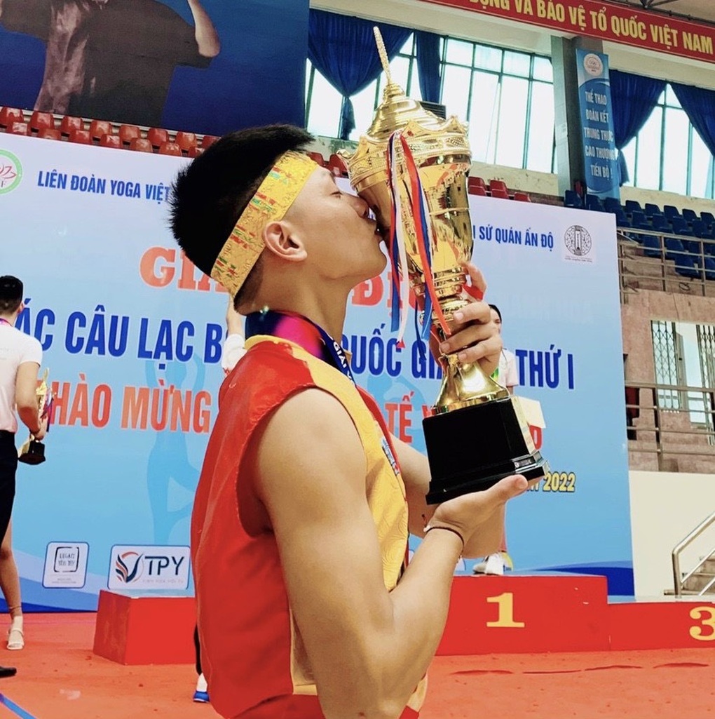 3 đại sứ của Ngày hội yoga Dân trí - 4 3 đại sứ của Ngày hội yoga Dân trí - 4