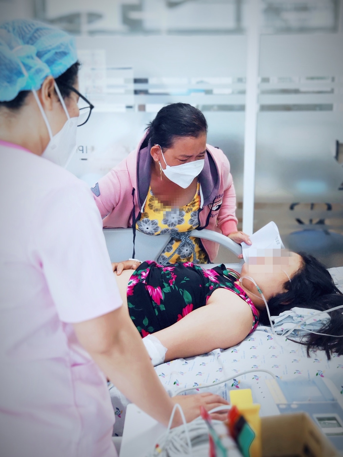 Bé gái 13 tuổi hôn mê sau khi uống cả thùng nước ngọt trong một ngày - 1 Bé gái 13 tuổi hôn mê sau khi uống cả thùng nước ngọt trong một ngày - 1