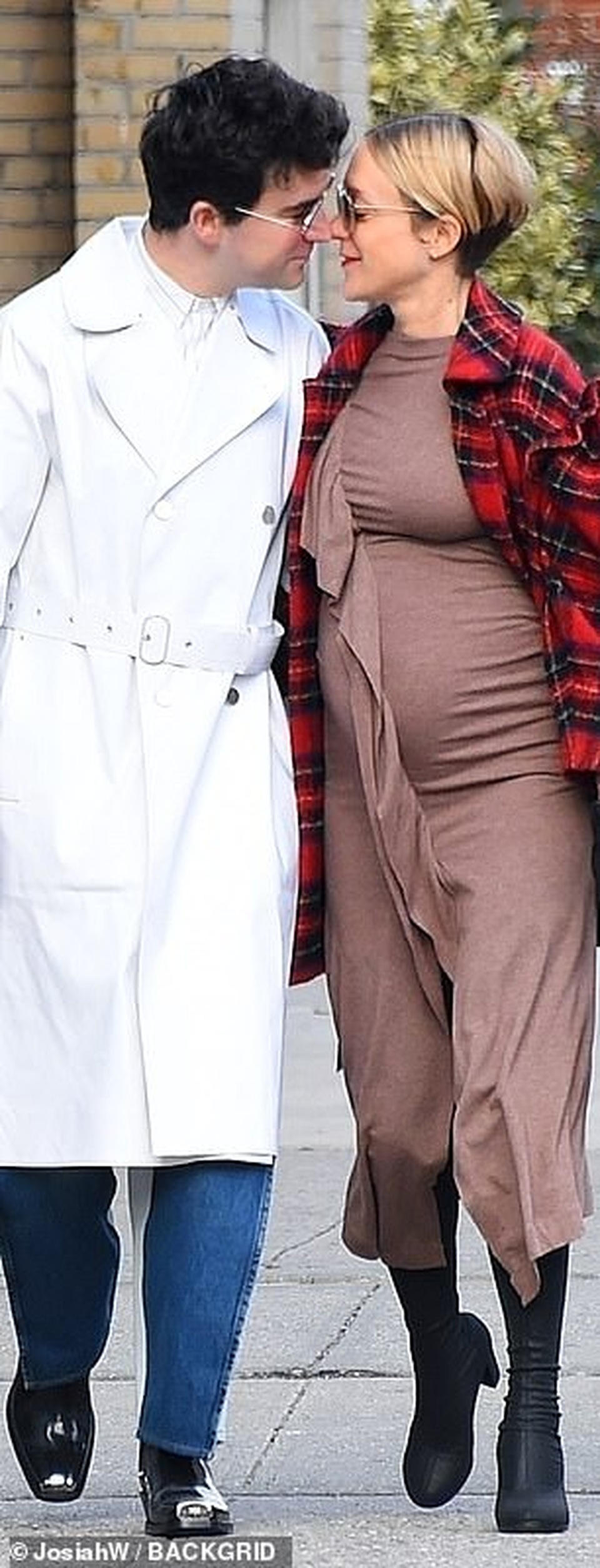 Chloe Sevigny mang thai con đầu lòng ở tuổi 45 - 2