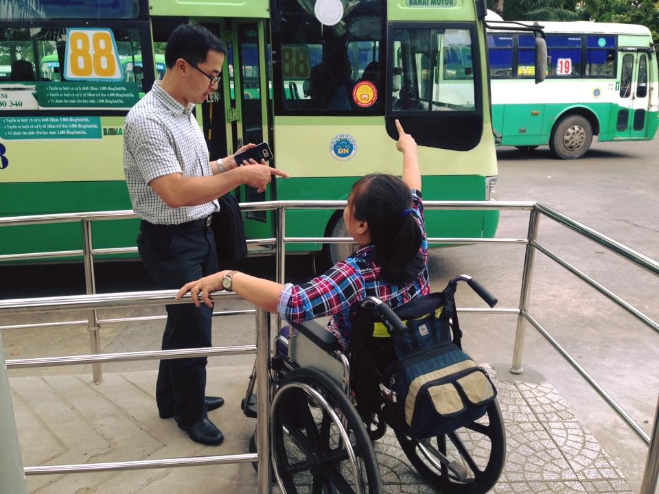 Xe buýt từ chối phục vụ người khuyết tật: Phân biệt đối xử từ trong tư duy! - 4 Xe buýt từ chối phục vụ người khuyết tật: Phân biệt đối xử từ trong tư duy! - 4