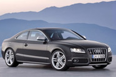 Đối thủ mới cho BMW 6 Series 