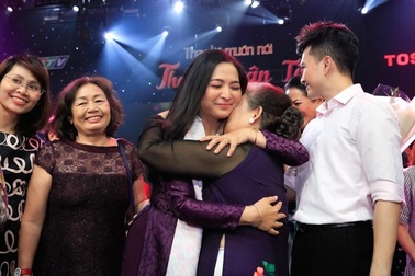 Dàn sao Việt xúc động chia tay MC Quỳnh Hương tại “Thay lời muốn nói”