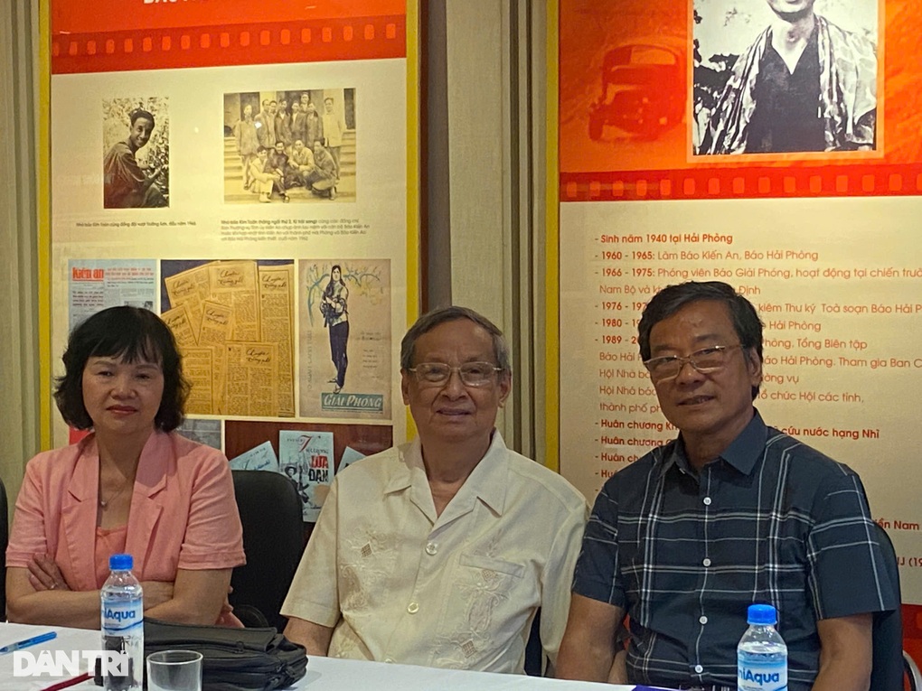 “Kim Toàn, nhà báo - chiến sĩ”: Hồi ức sống động người cầm bút thời chiến - 1 “Kim Toàn, nhà báo - chiến sĩ”: Hồi ức sống động người cầm bút thời chiến - 1