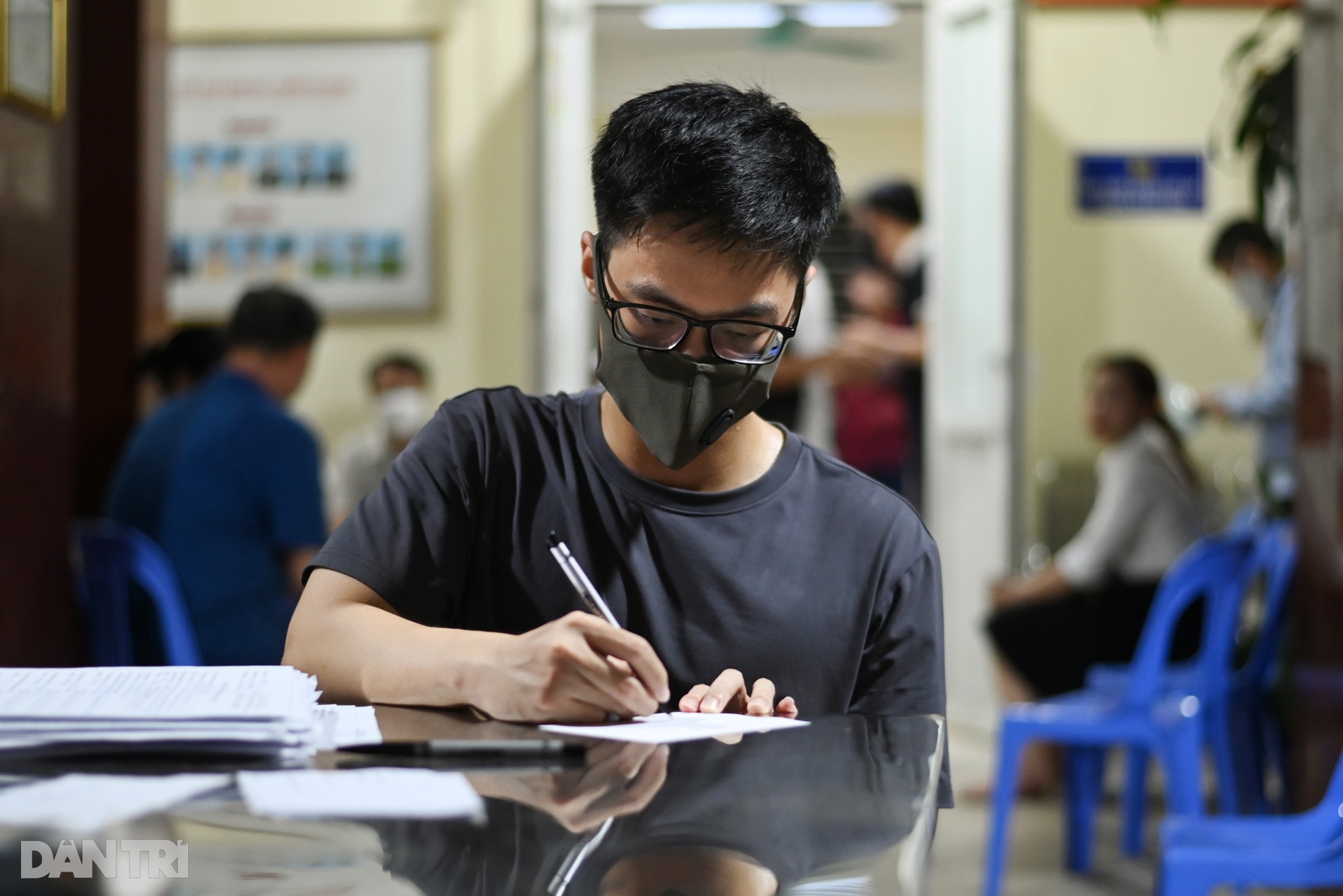 Công an đến tận nhà đưa đón người cao tuổi đi làm căn cước công dân - 4 Công an đến tận nhà đưa đón người cao tuổi đi làm căn cước công dân - 4