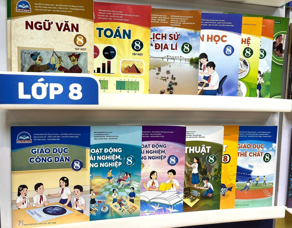 Giá sách giáo khoa đắt gấp 4 lần lại thêm tình trạng bia kèm lạc - 1