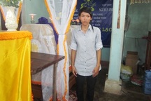 Nén nỗi đau bố mất, gắng đi thi ĐH