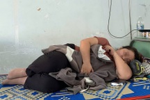 Vụ ăn buffet ốc, 7 người nhập viện: Không tìm được mẫu thức ăn