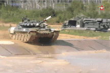 Xe tăng hành tiến - cuộc đua gay cấn của các "chiến mã bọc thép"