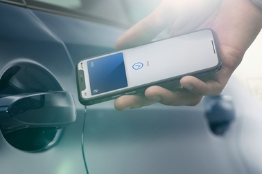 Có thể mở xe BMW bằng iPhone