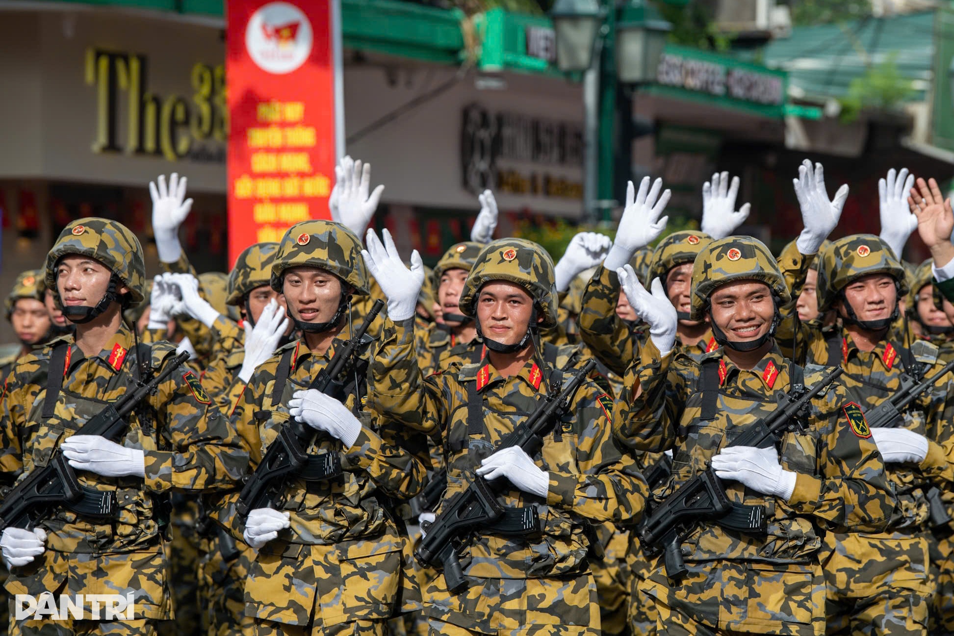 Những cái vẫy tay chào thân thương cùng lời hẹn ở ngày hội non sông lần sau - 12
