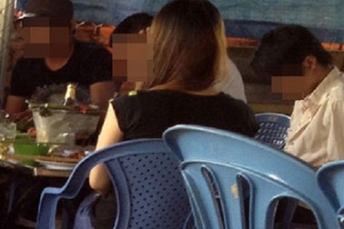 Nữ sinh mất đời con gái vì “tới bến” trên bàn nhậu