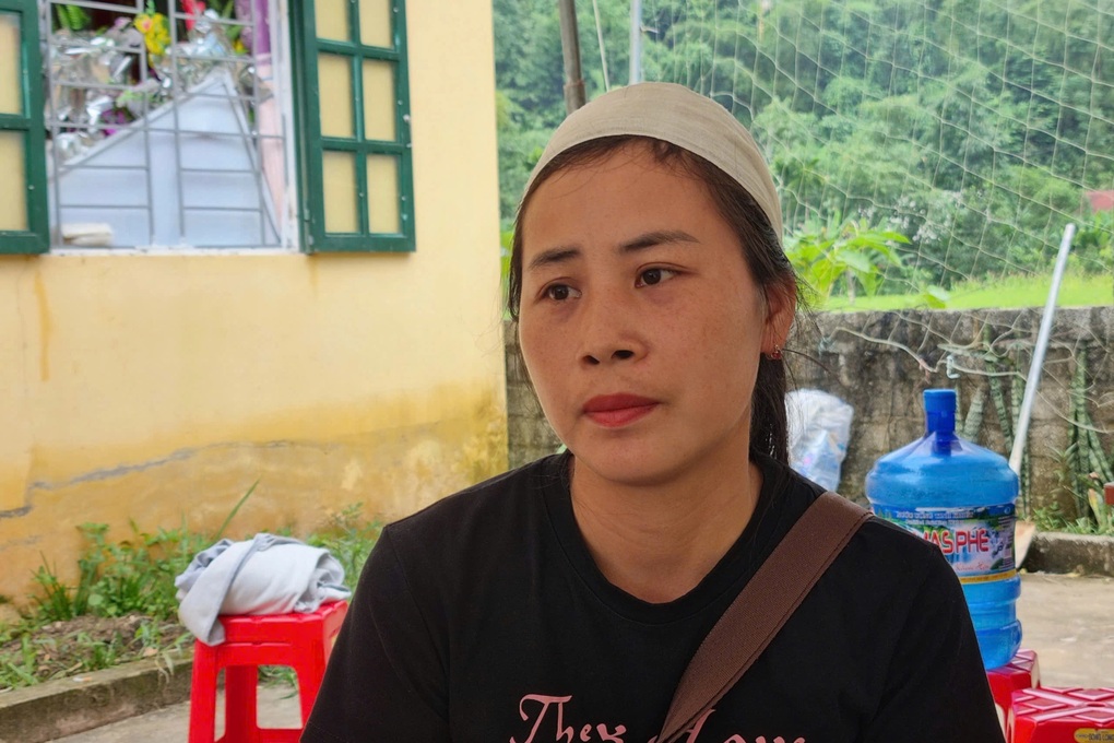 Ôm con thơ mỏi mòn ngóng chồng nằm dưới biển đất mênh mông - 10 Ôm con thơ mỏi mòn ngóng chồng nằm dưới biển đất mênh mông - 10