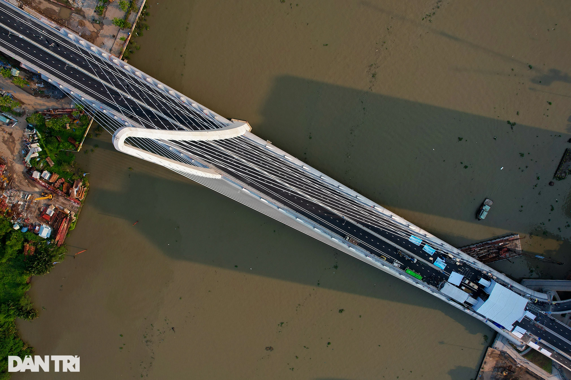 Sáng nay, cầu Thủ Thiêm 2 chính thức thông xe sau 7 năm thi công - 3 Sáng nay, cầu Thủ Thiêm 2 chính thức thông xe sau 7 năm thi công - 3