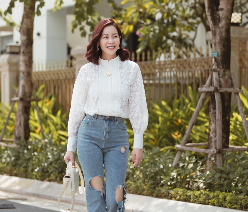 Hoa hậu Hải Dương vỡ nợ tiền tỷ, lấy chồng Hàn hơn 19 tuổi giờ ra sao? - 1 Hoa hậu Hải Dương vỡ nợ tiền tỷ, lấy chồng Hàn hơn 19 tuổi giờ ra sao? - 1
