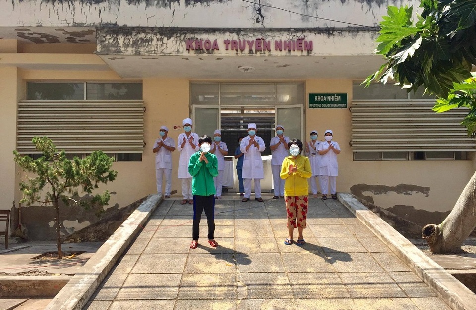 Bình Thuận: 2 bệnh nhân nhiễm Covid-19 cuối cùng công bố khỏi bệnh - 1 Bình Thuận: 2 bệnh nhân nhiễm Covid-19 cuối cùng công bố khỏi bệnh - 1