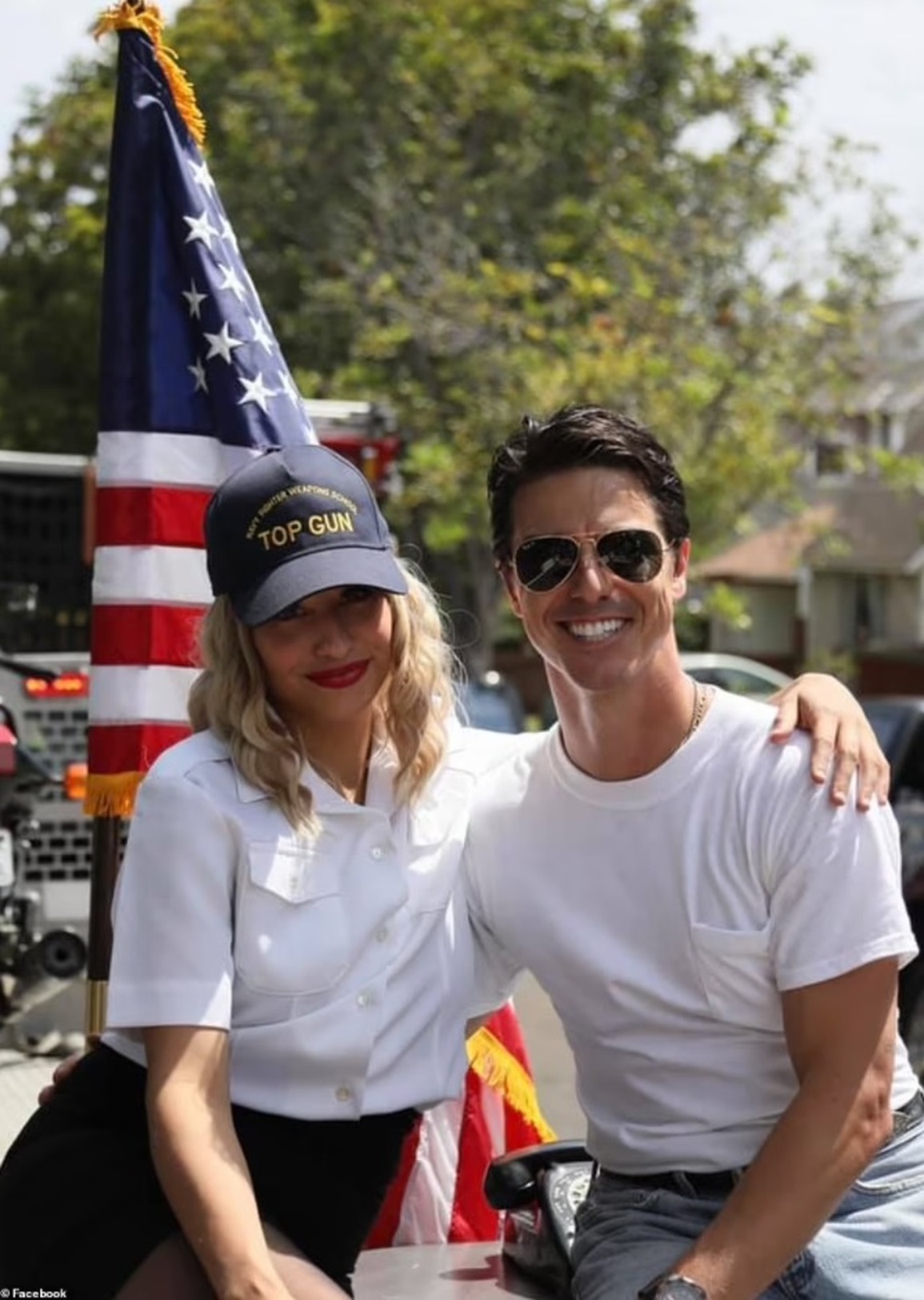 Quá giống Tom Cruise, người đàn ông liên tục bị xóa tài khoản mạng xã hội - 8 Quá giống Tom Cruise, người đàn ông liên tục bị xóa tài khoản mạng xã hội - 8