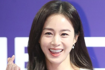 Kim Tae Hee xuất hiện xinh đẹp, sắp tái xuất màn ảnh nhỏ với dự án kinh dị