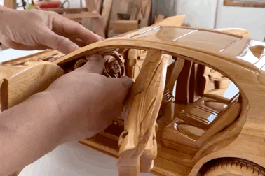 Chiếc Toyota Camry bằng gỗ của thợ Việt tinh xảo đến từng chi tiết nhỏ