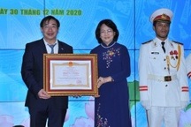 Trường ĐH Y khoa Phạm Ngọc Thạch nhận danh hiệu Anh hùng Lao động